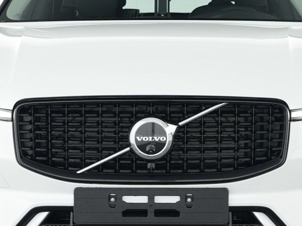 Volvo XC60 2025