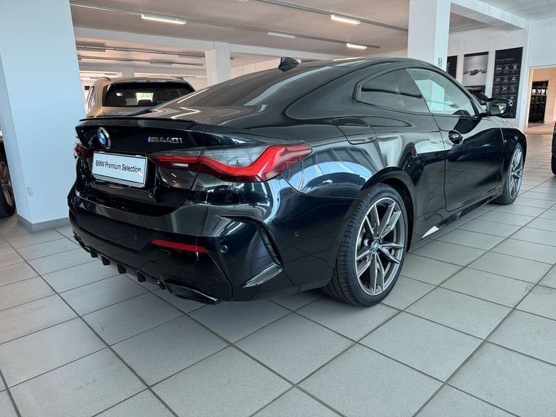 BMW M140i 2021