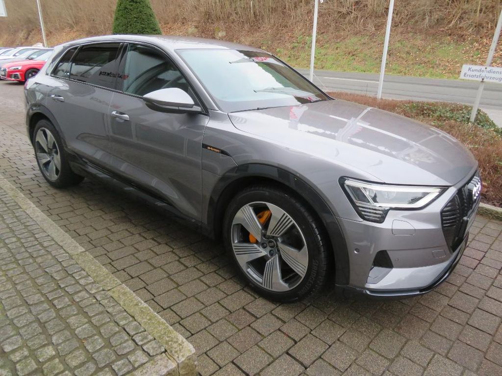 Audi e-tron 2022