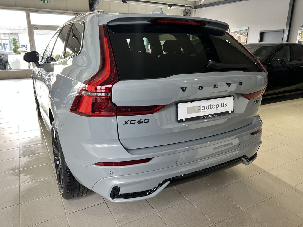 Volvo XC60 2025