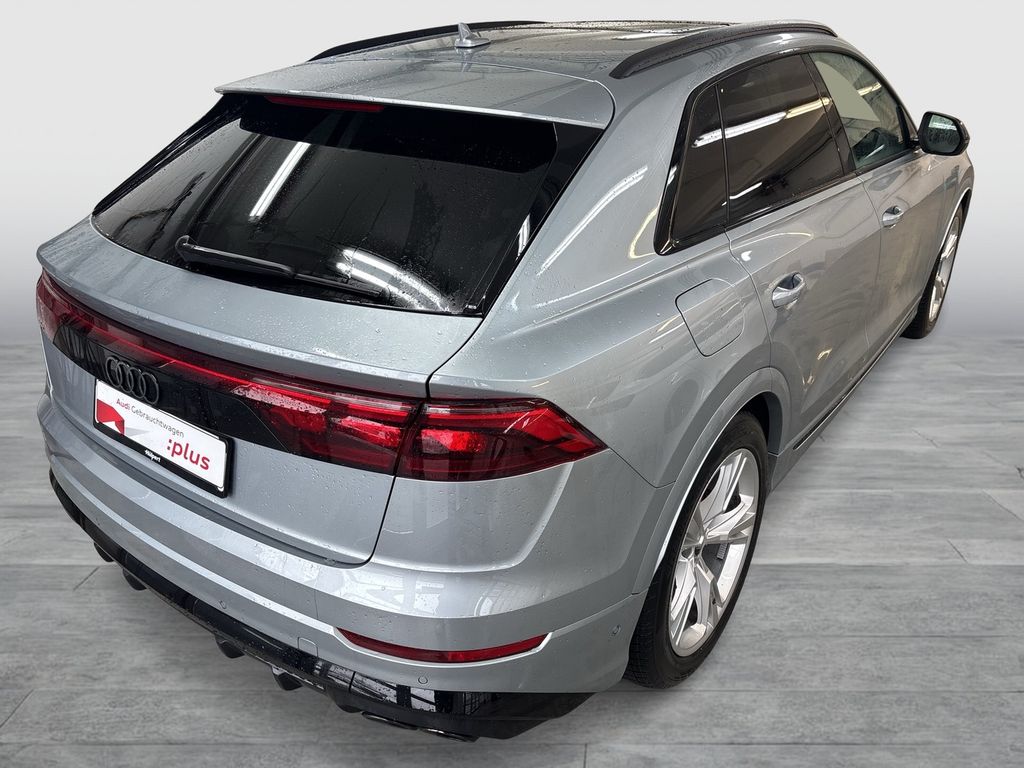 Audi SQ8 2025