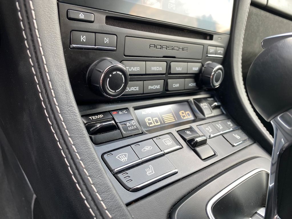 Porsche Boxster 2021