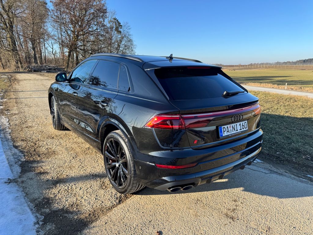 Audi SQ8 2024