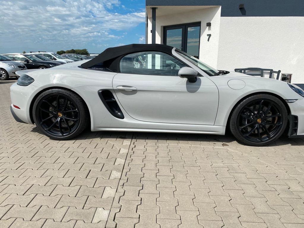 Porsche Boxster 2021