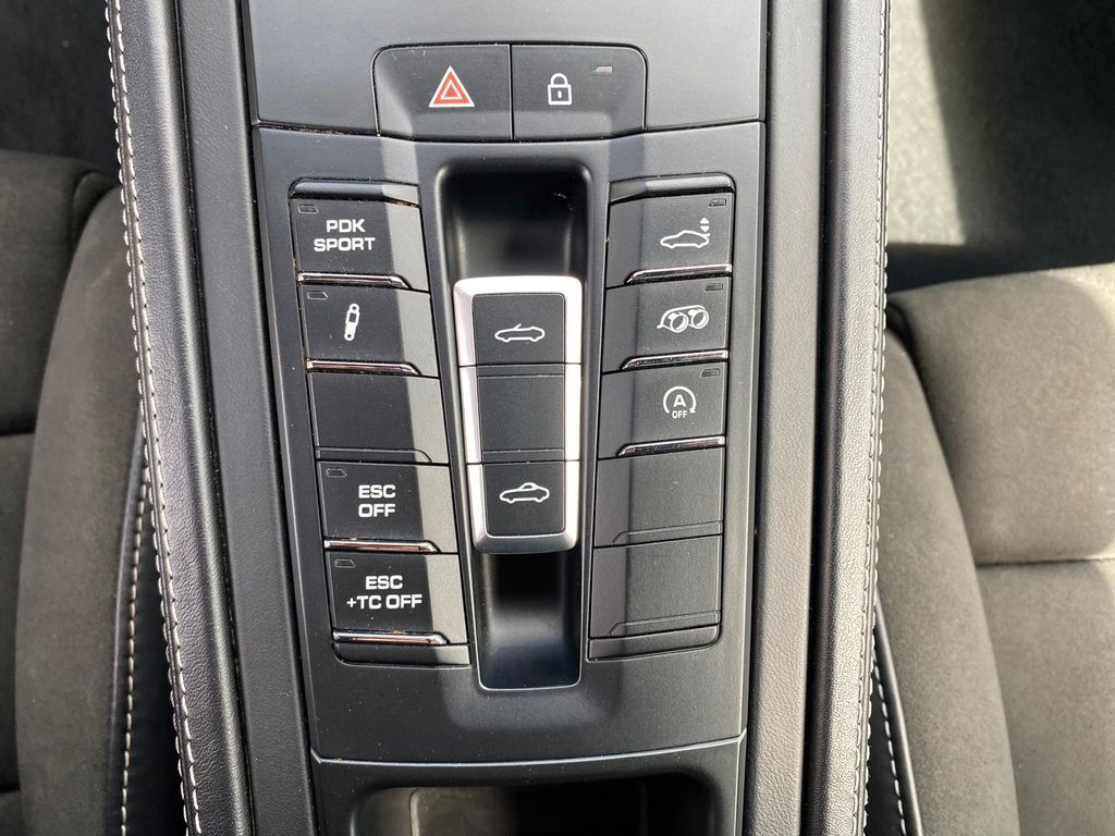 Porsche Boxster 2021