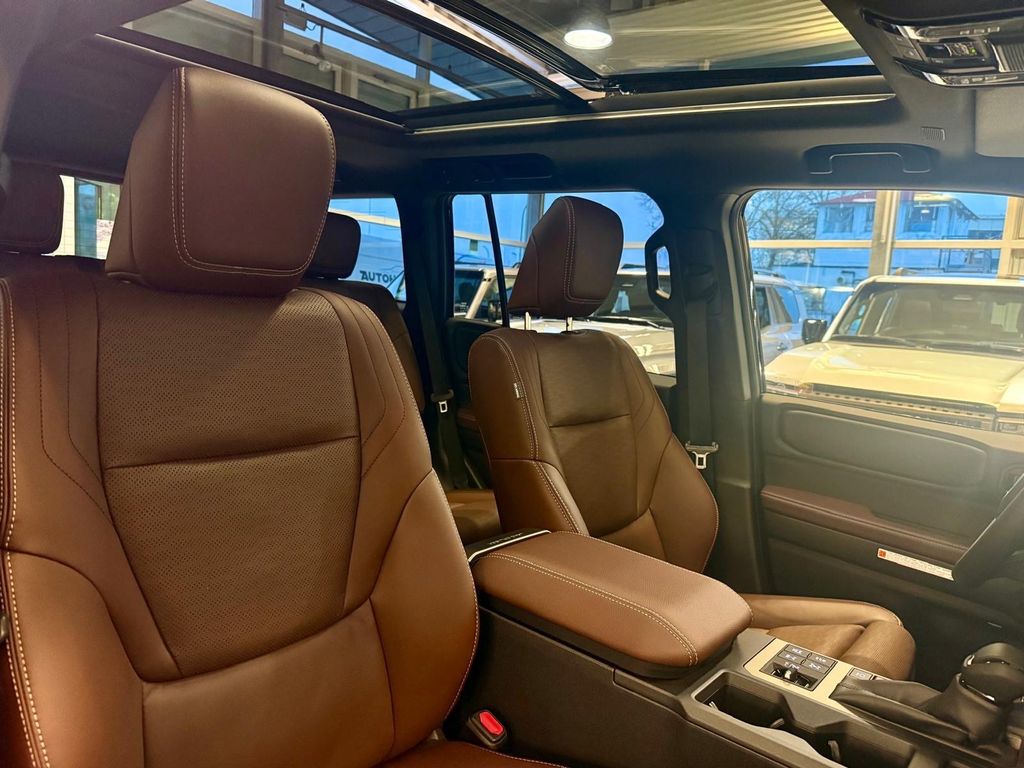 Toyota Land Cruiser 2025