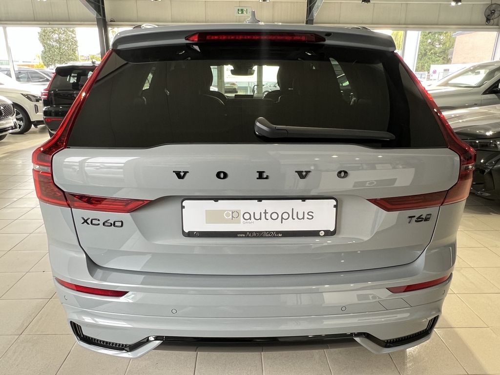 Volvo XC60 2025