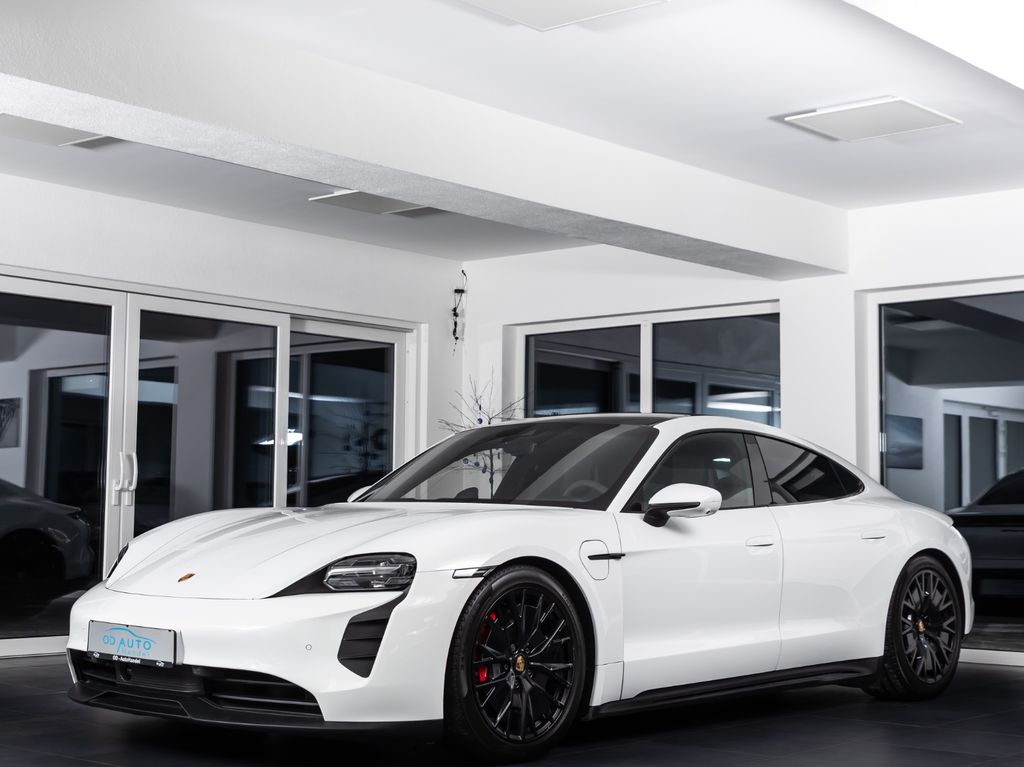 Porsche Taycan 2023