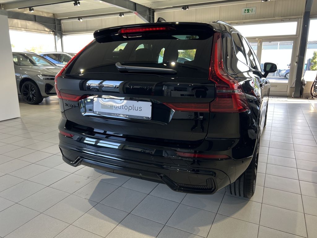 Volvo XC60 2025