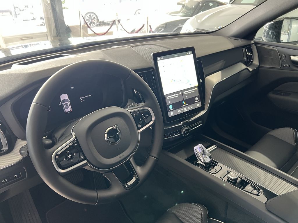 Volvo XC60 2025