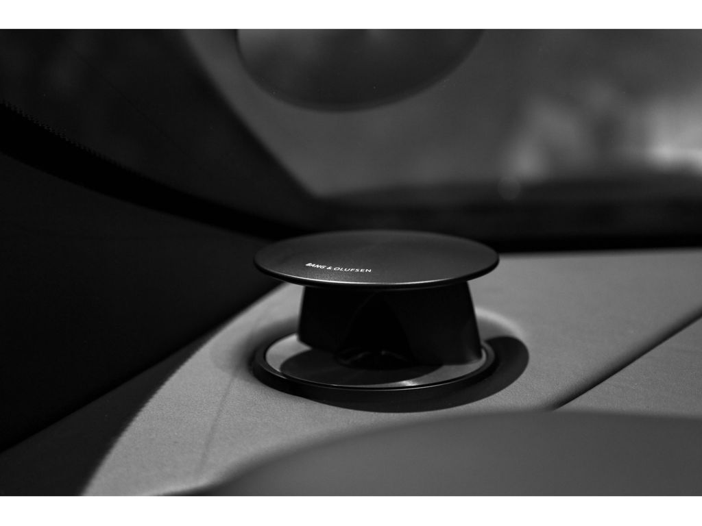 Aston Martin DB11 2018