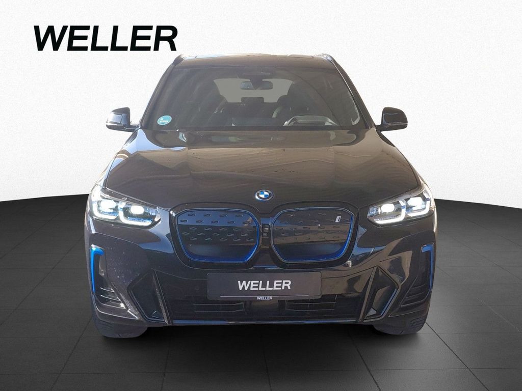 BMW iX3 2023