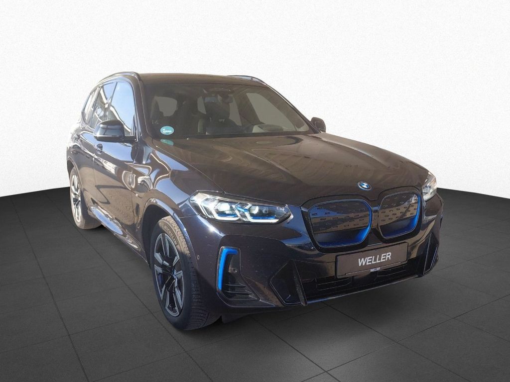 BMW iX3 2023
