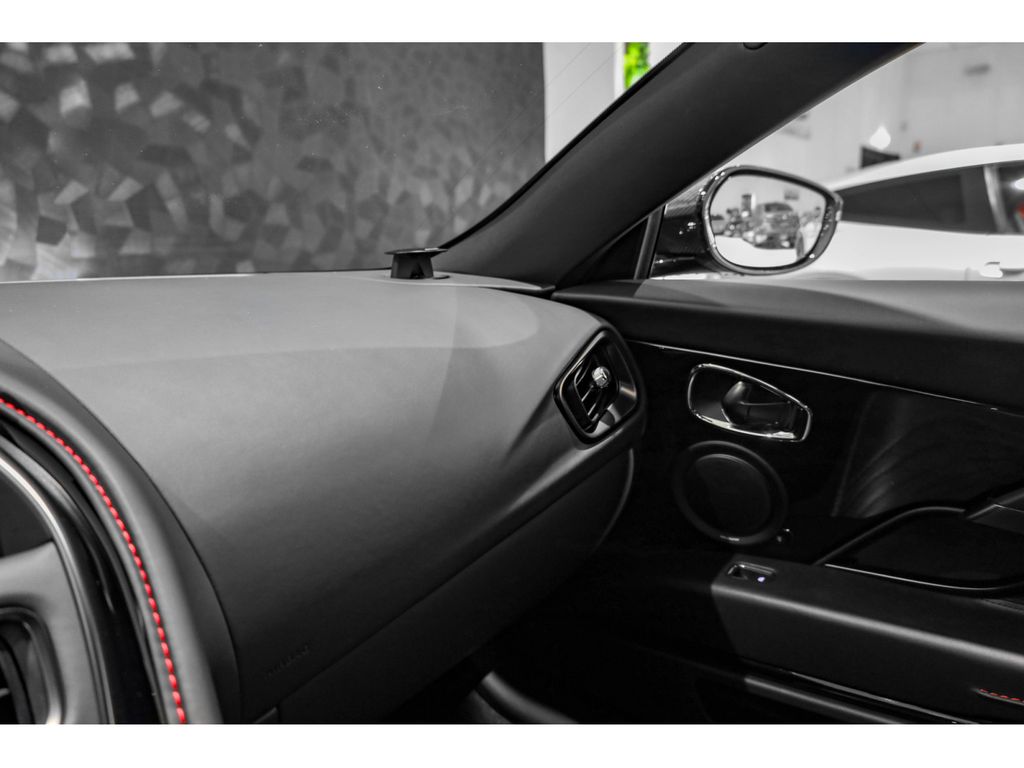 Aston Martin DB11 2018