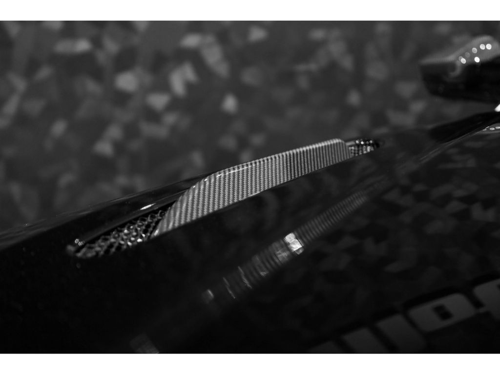 Aston Martin DB11 2018