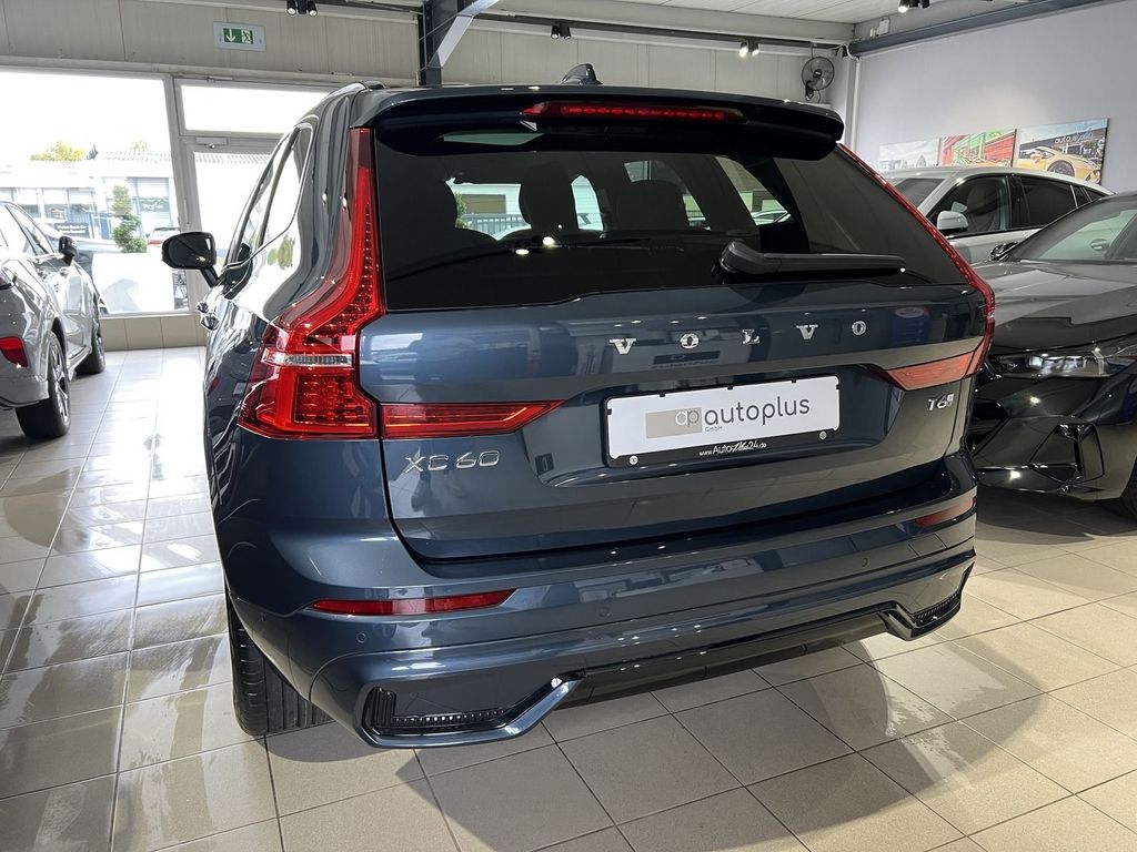 Volvo XC60 2025