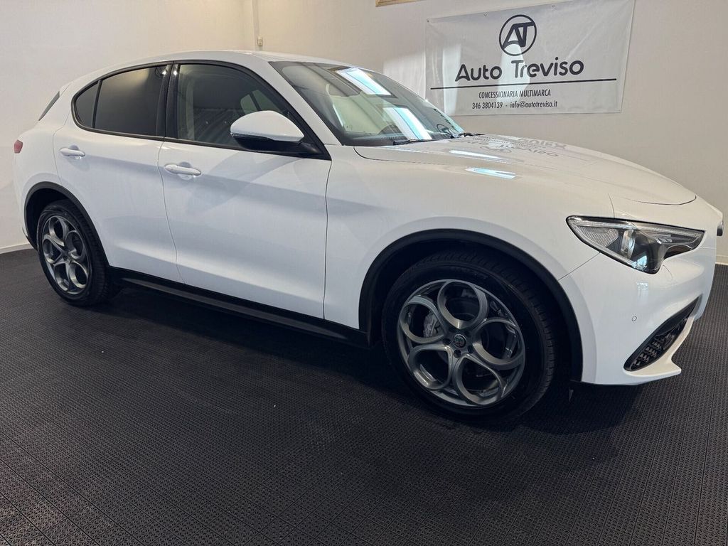 Alfa Romeo Stelvio 2021