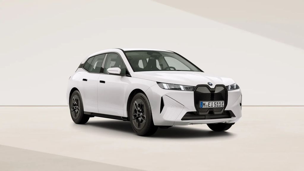 BMW iX