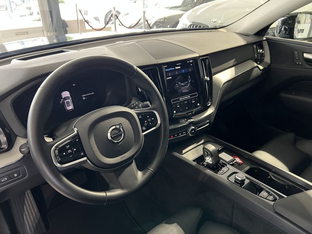 Volvo XC60 2025