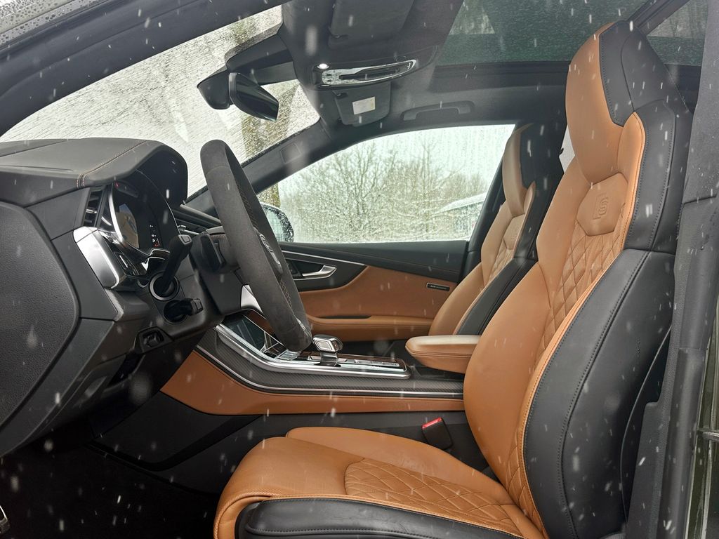 Audi SQ8 2025