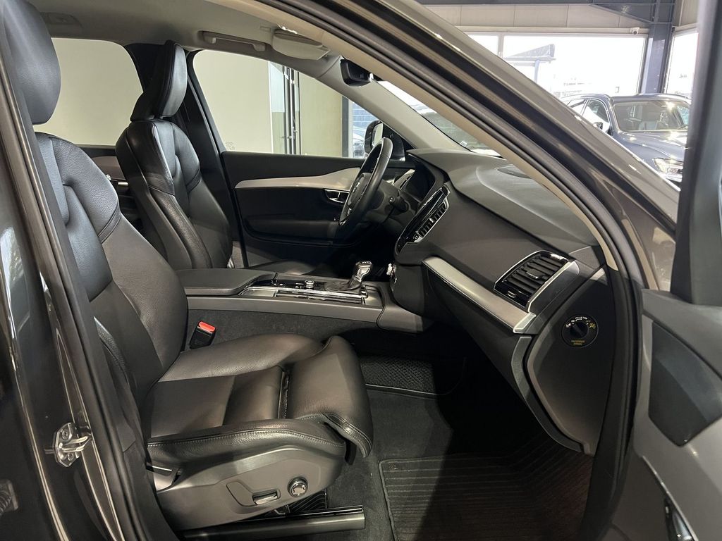 Volvo XC90 2019
