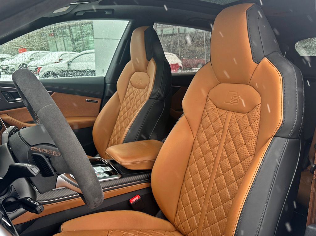Audi SQ8 2025