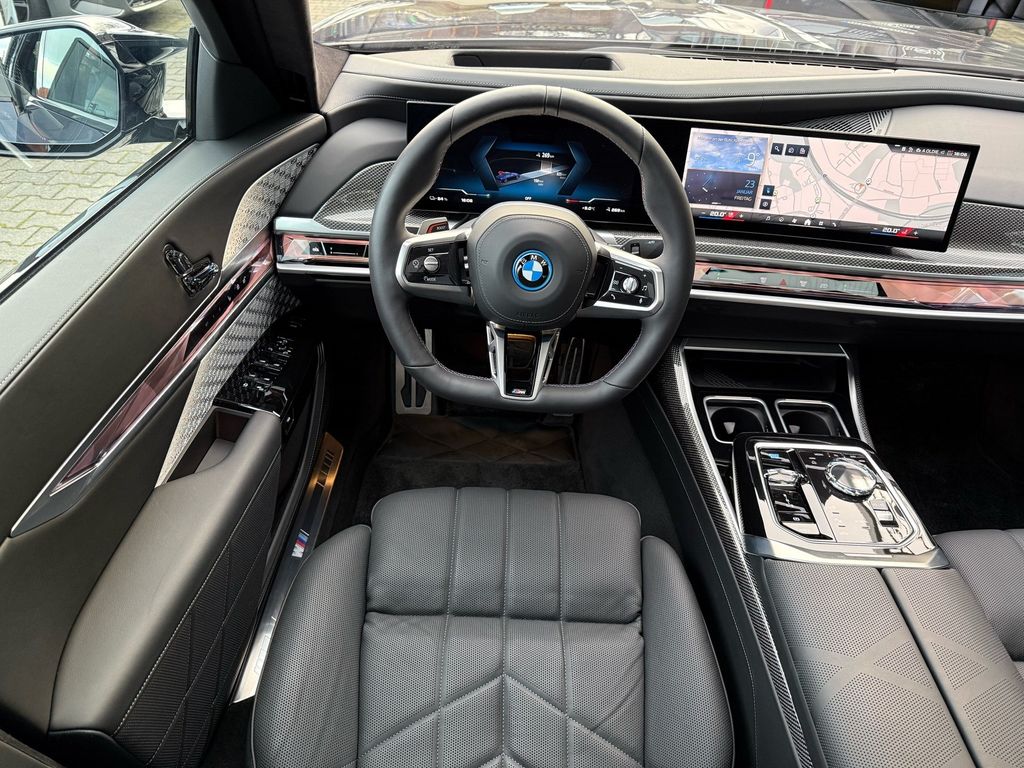 BMW i7 2024
