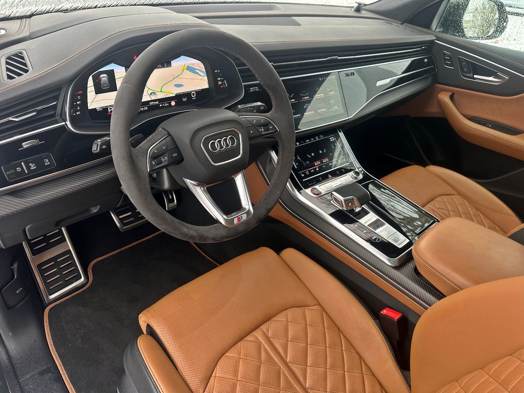 Audi SQ8 2025