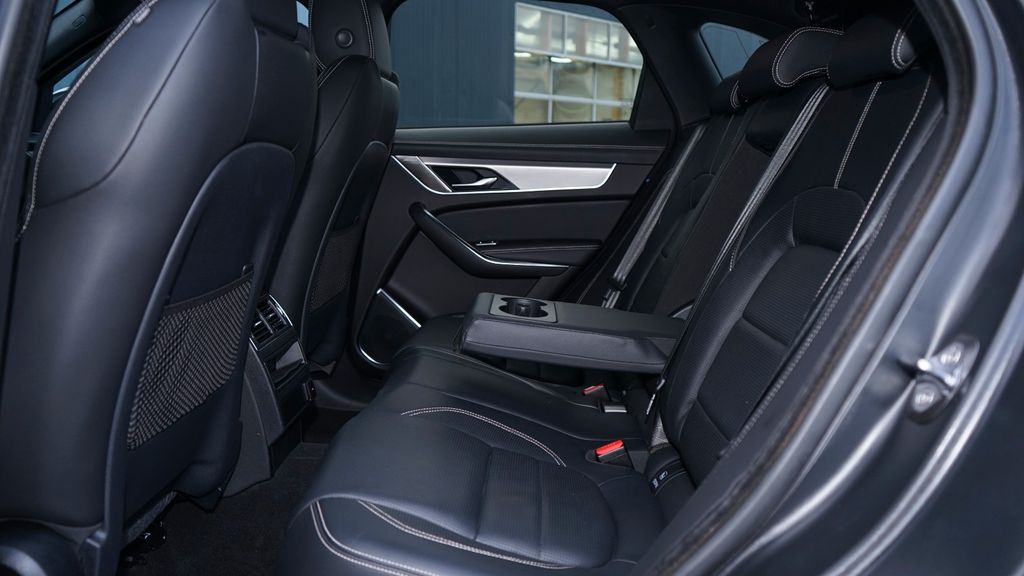Jaguar F-Pace 2021