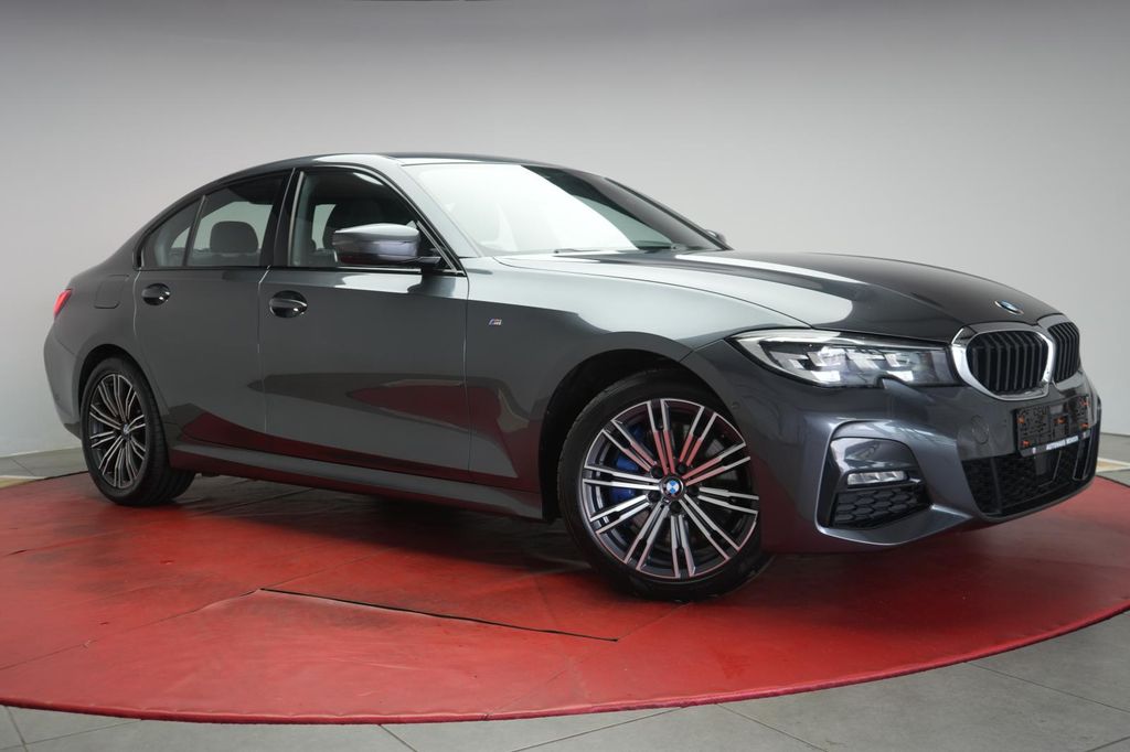 BMW 330 2020