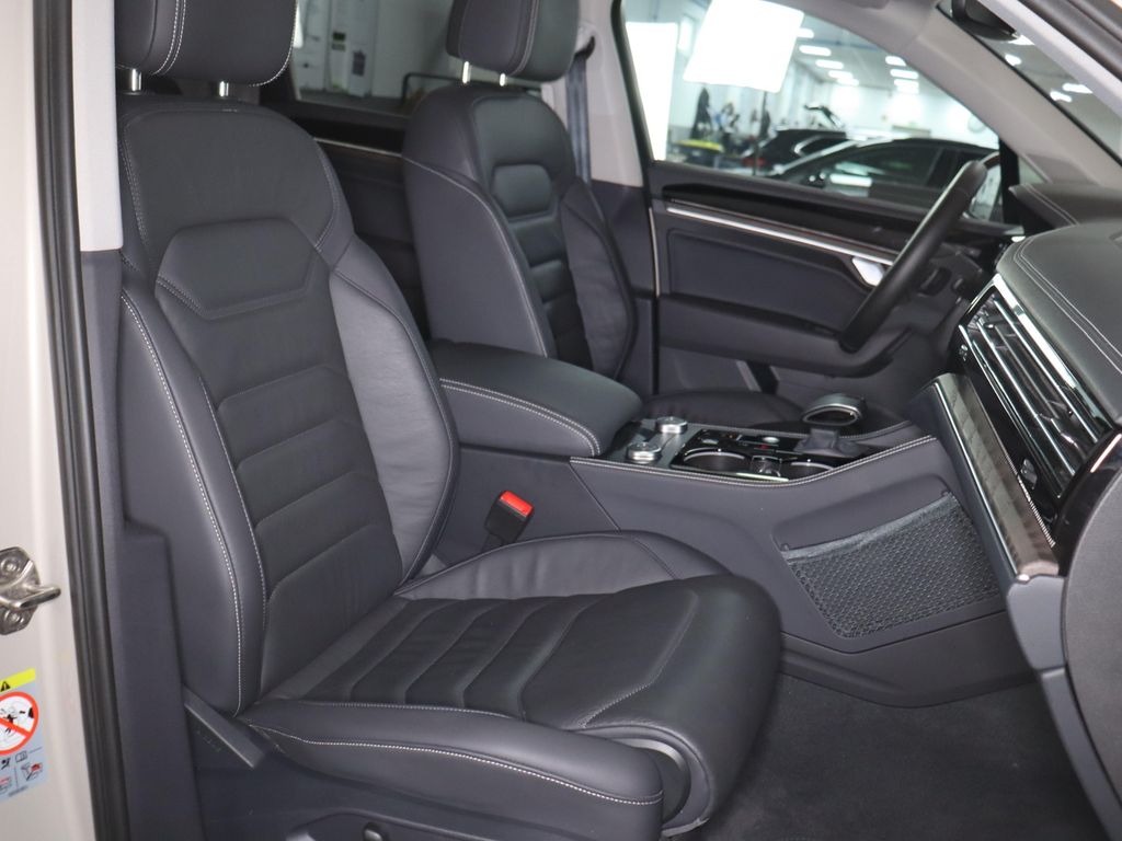 Volkswagen Touareg 2025
