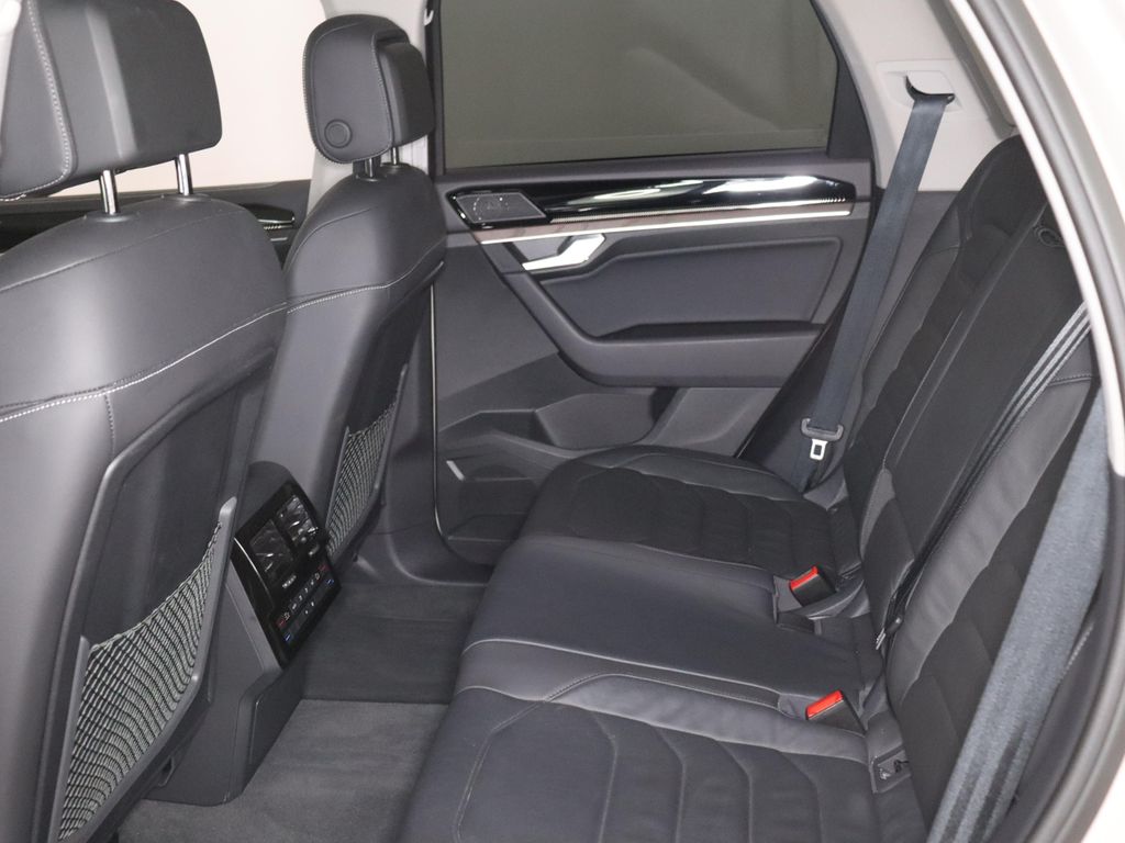 Volkswagen Touareg 2025