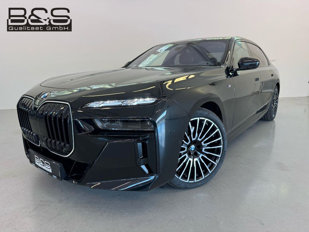 BMW 740 2025