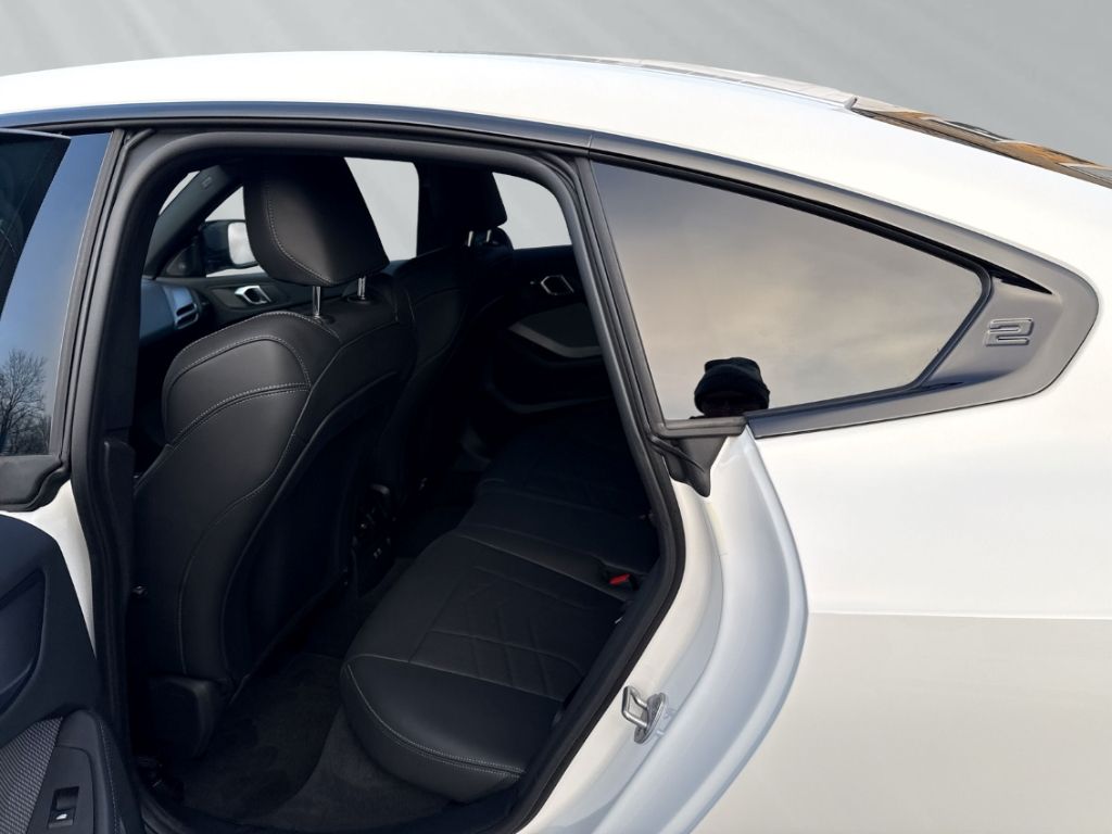 BMW M235 2025