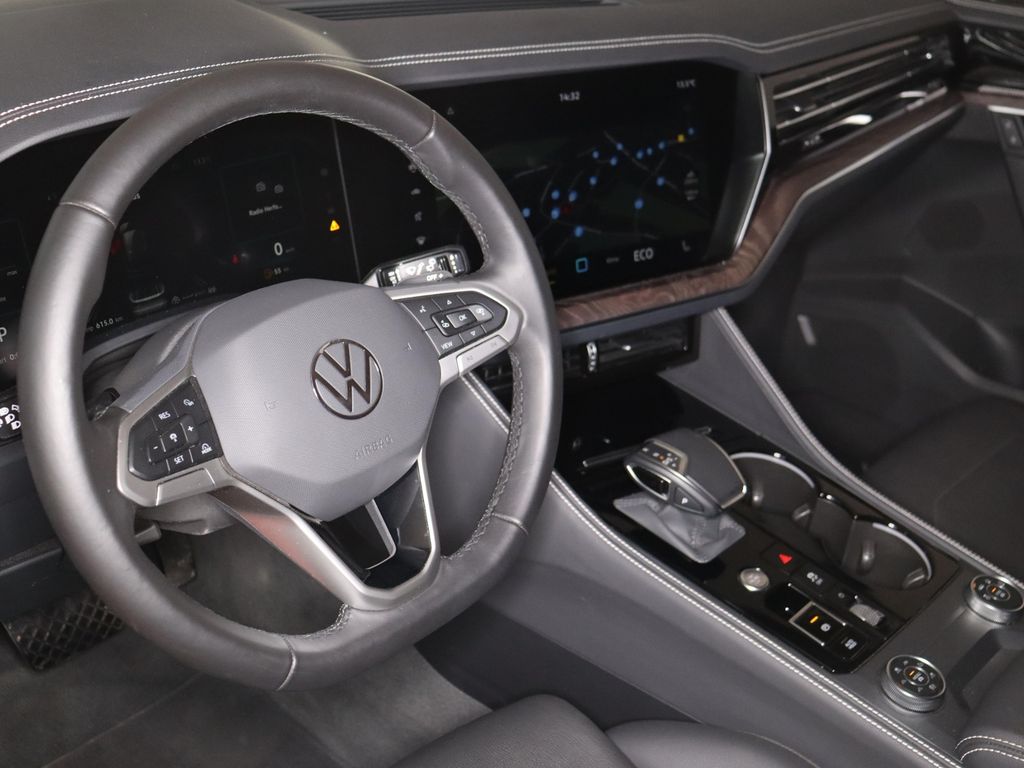 Volkswagen Touareg 2025