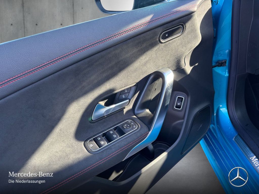 Mercedes-Benz CLA 200 2024