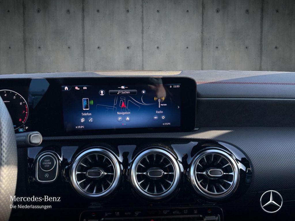 Mercedes-Benz CLA 200 2024