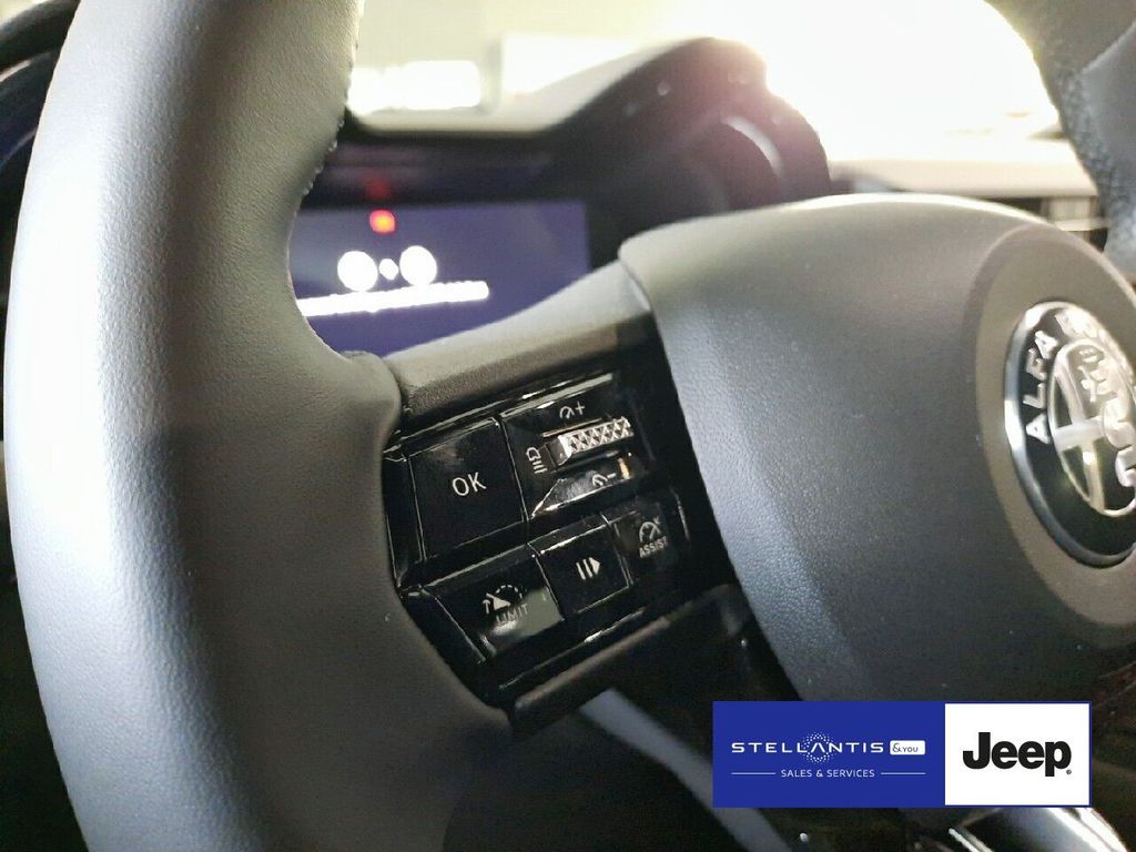 Alfa Romeo Junior 2025