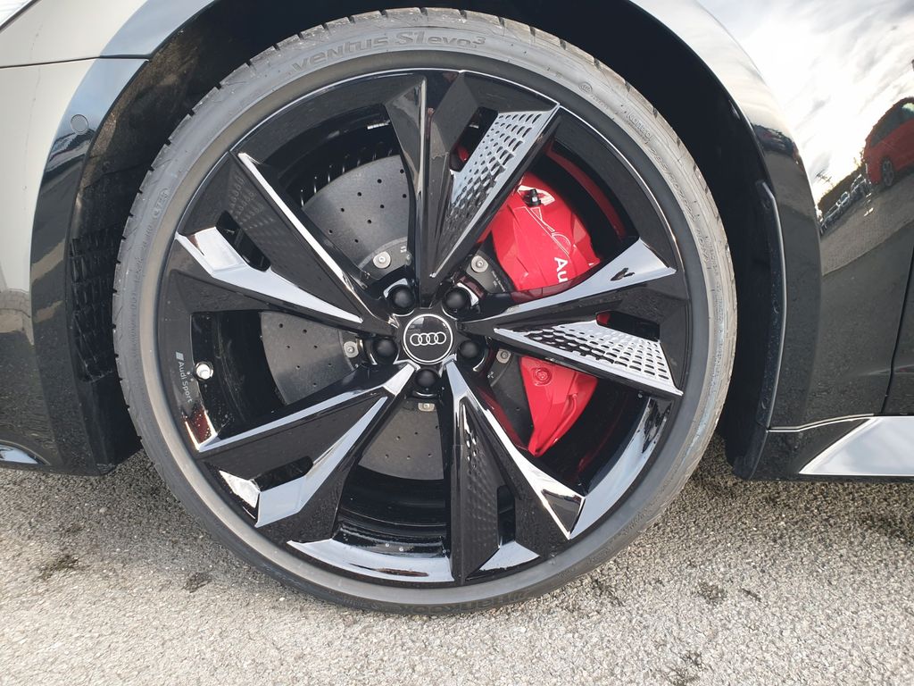 Audi RS6 2024