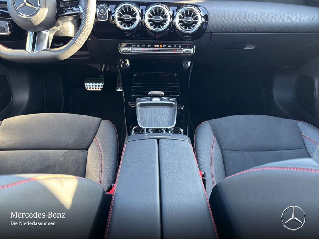 Mercedes-Benz CLA 200 2024