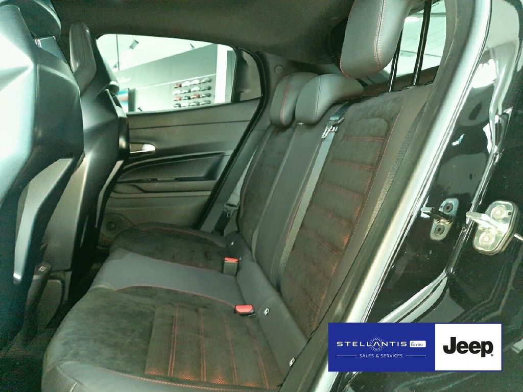 Alfa Romeo Junior 2025