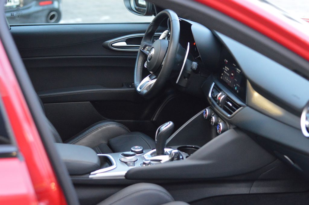 Alfa Romeo Giulia 2024