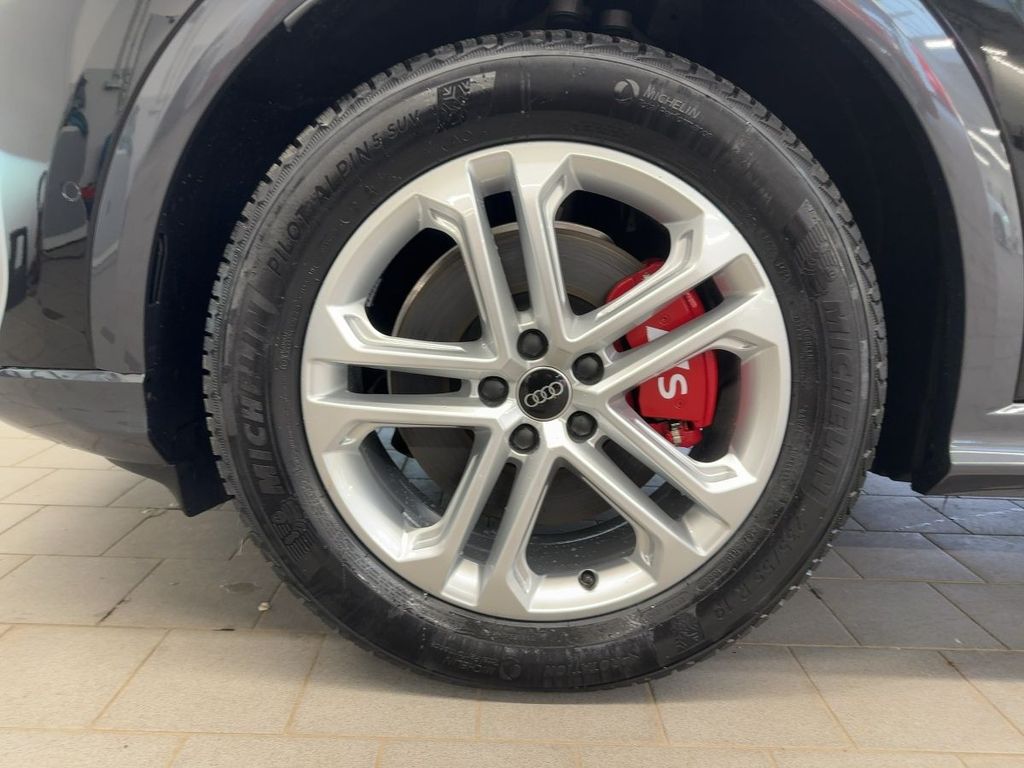Audi SQ5 2025