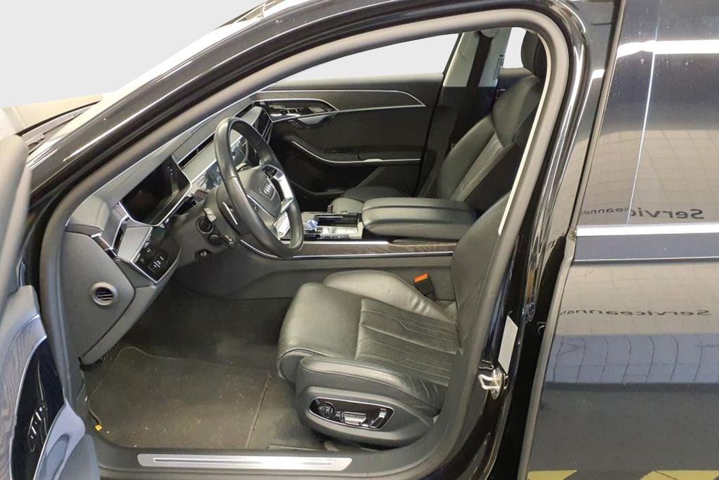 Audi A8 2022