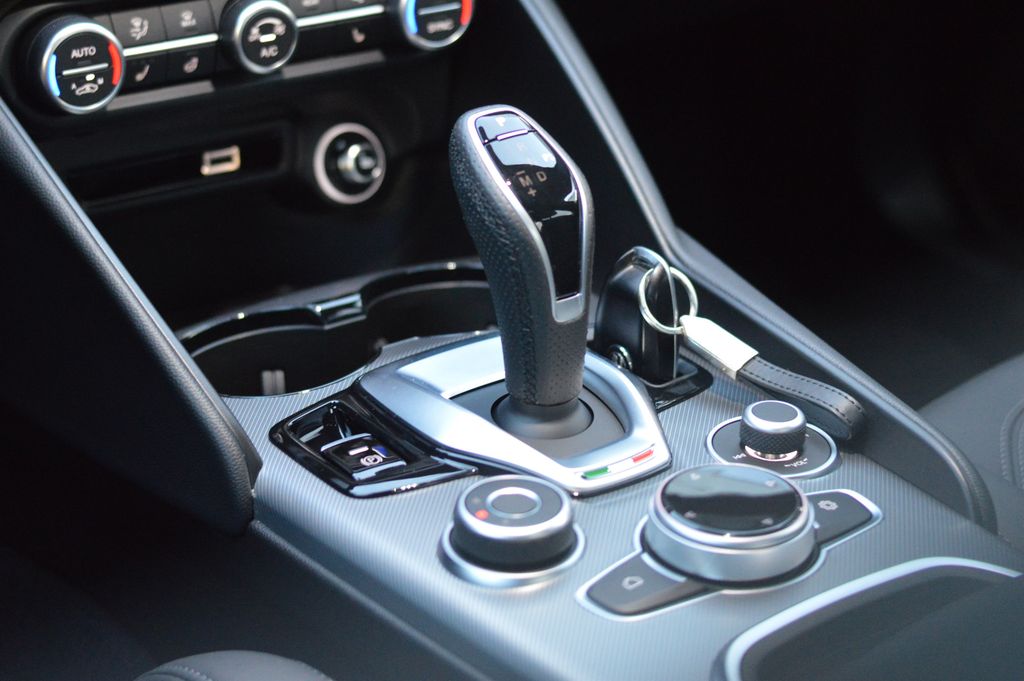 Alfa Romeo Giulia 2024