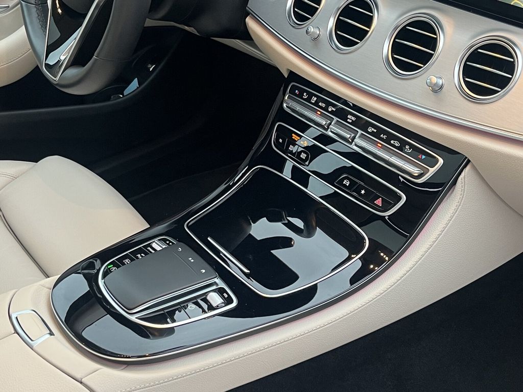 Mercedes-Benz E 300 2023