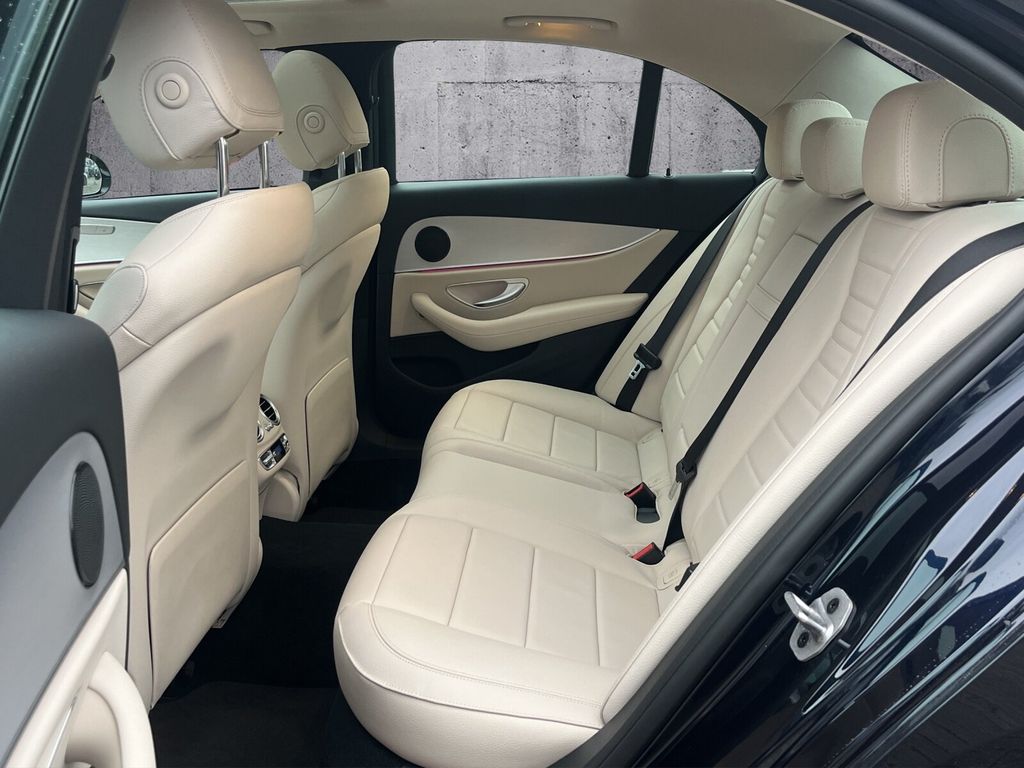 Mercedes-Benz E 300 2023