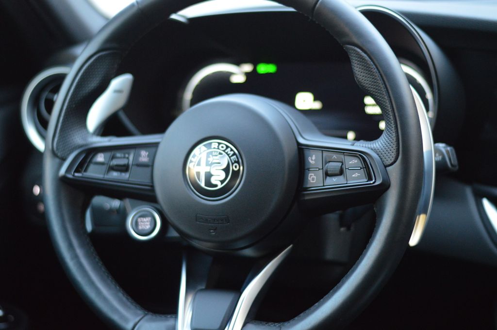 Alfa Romeo Giulia 2024