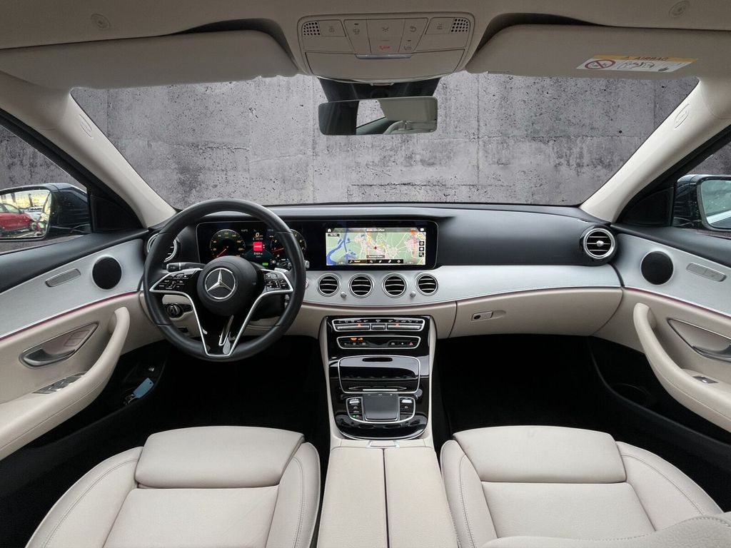 Mercedes-Benz E 300 2023