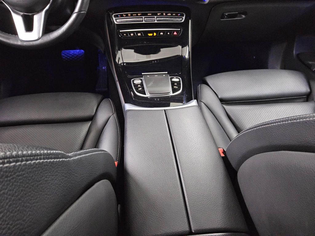 Mercedes-Benz EQC 2021